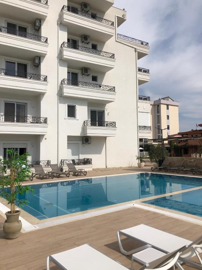 Hotel Metropolis 4*